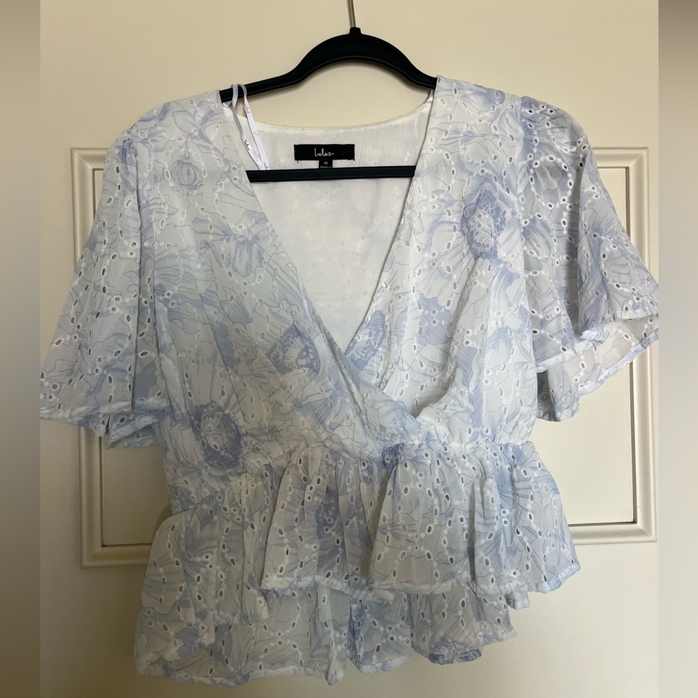 Lulus blouse baby blue/white